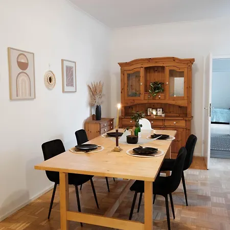 Apartment Central, Cozy & Family-friendly In